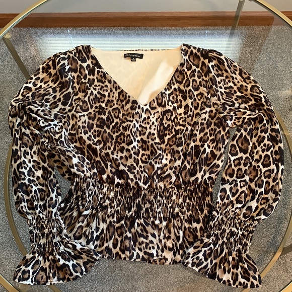 Shinestar Leopard Top - Picture 14 of 14